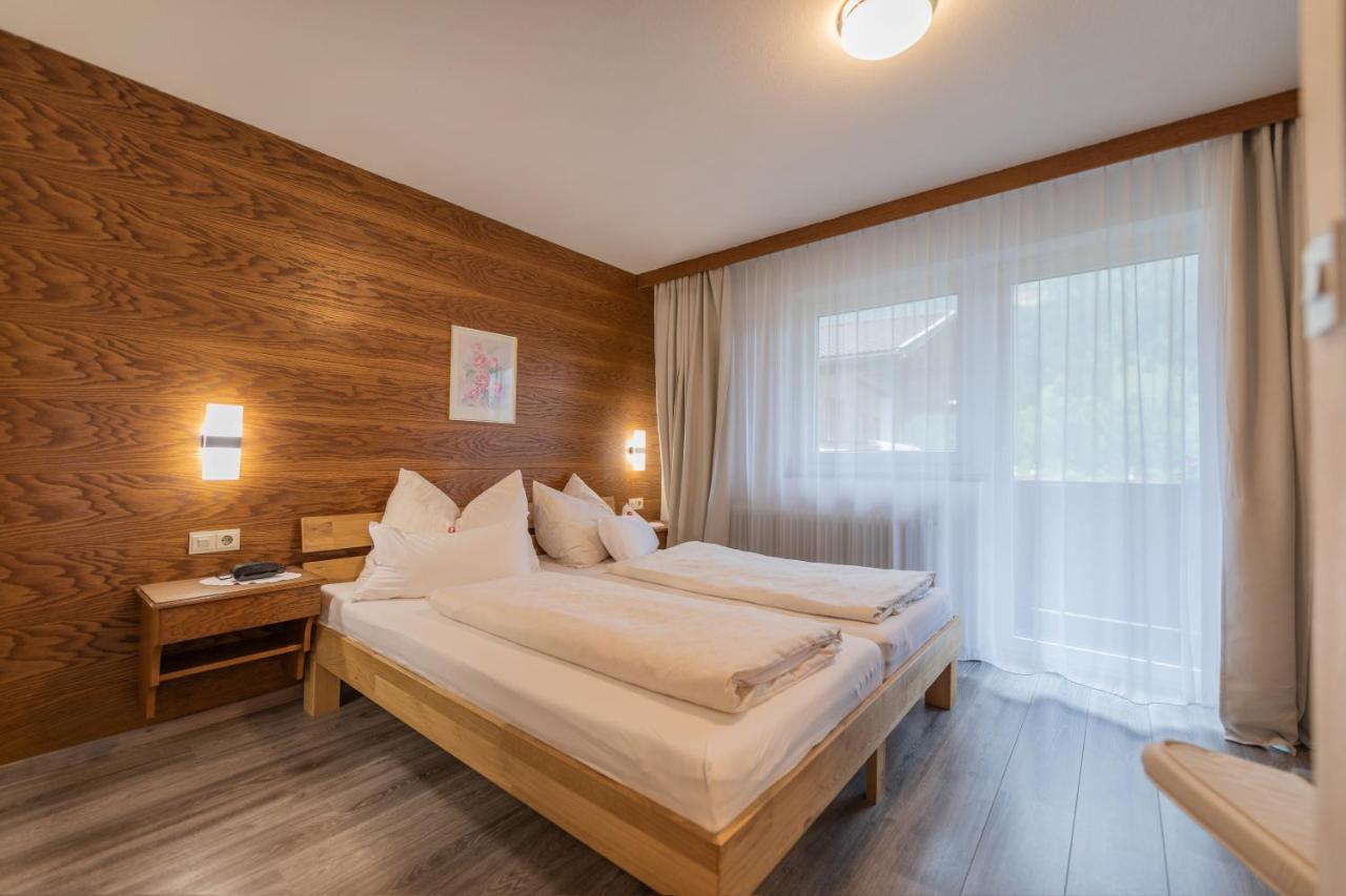 Pension Steinadler Neustift im Stubaital Eksteriør billede